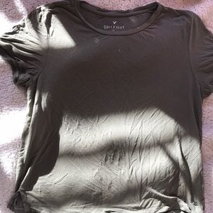 American Eagle tshirt